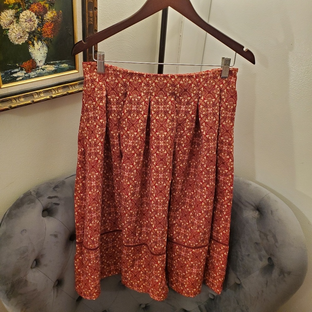 A-line patterned skirt